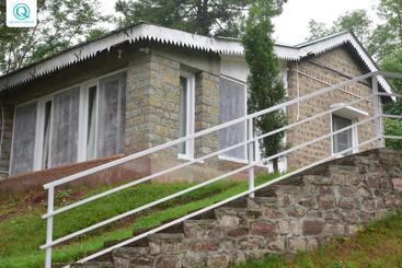 هتل Quality Lodges Bhurban