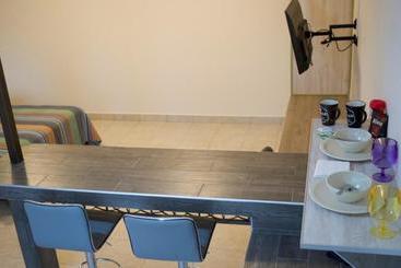 هاستل Magnolias Suites