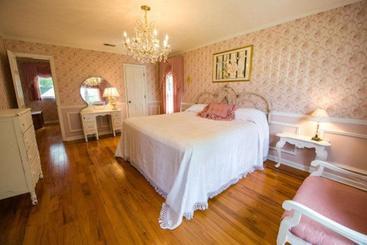 Blue Heaven Bed & Breakfast