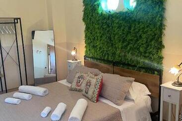 تختخواب و صبحانه Bed And Relax Il Maniero