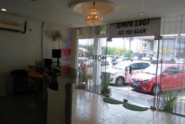 هتل Green Town  And Resort Alor Setar