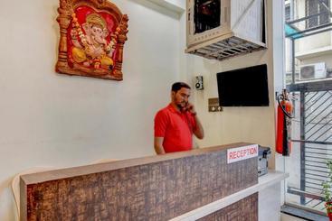 هتل Oyo 63444  Ganesh Executive