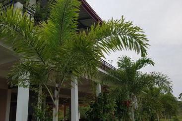 استراحتگاه Aqua House Hotel Yala