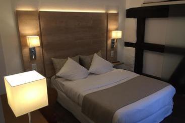 هتل Auberge Du Rempart