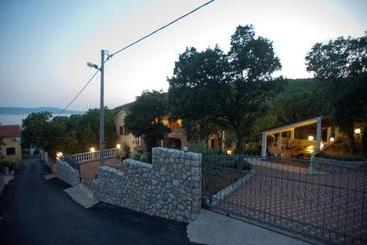 Apartments Luka   Free Parking