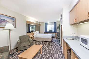 فندق Baymont Inn & Suites By Wyndham Anchorage Airport