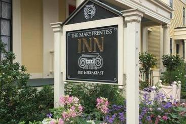 هتل Mary Prentiss Inn