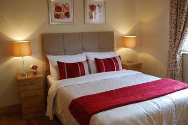 تختخواب و صبحانه Lissadell Lodge