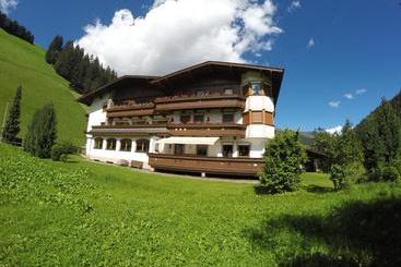 펜션 Gästehaus Alpenland