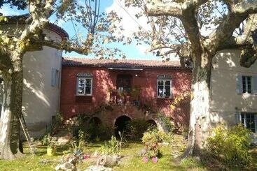 住宿加早餐  Gîte Mas De Bruguerolle