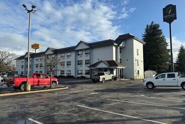 فندق Gateway Inn & Suites Eugene Springfield