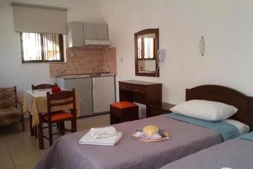 هتل Vaso Apartments