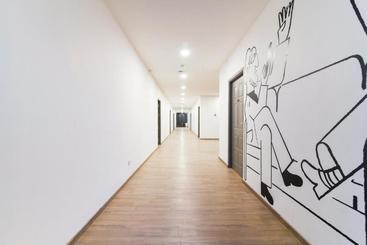 هتل Oyo Townhouse 239 Venue  Airport