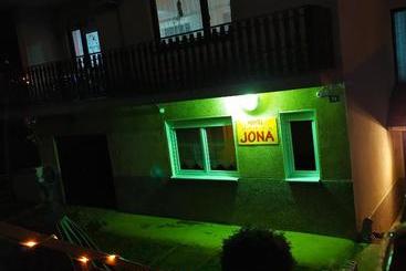 هاستل Apartment   Jona