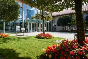 هتل Sportschule Oberhaching