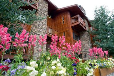 هتل Pine Ridge Condominiums