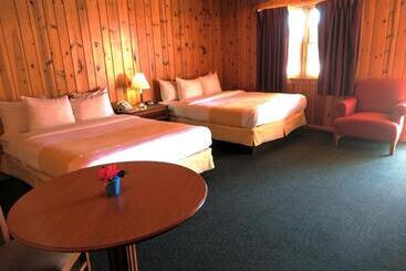 فندق Prospector Motor Lodge