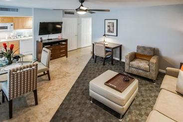 استراحتگاه Palm Springs Tennis Club