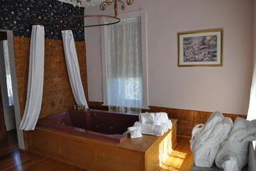 The Palace Hotel And Bath House Spa
