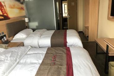 Thank Inn Plus Hotel Hebei Langfang Art Avenue Danfeng Park Exhibition
