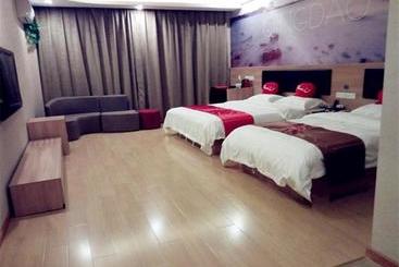 هتل Thank Inn Plus Jiangxi Jingdezhen Fuliangxian Hongyuanzhen Beiqizhudi