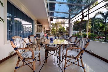 هتل Ayenda 1402 Roosevelt Spa