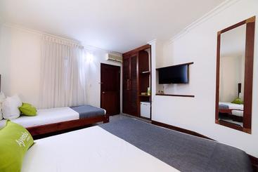 هتل Ayenda 1402 Roosevelt Spa