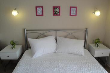 Amaryllis Studios