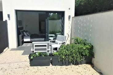 Studio Au Calme Et Indépendant Tassindemilalune