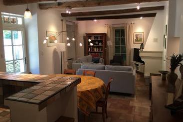 Bastide Casa Mira Au Domaine D  Esclatesang, 5 Ha, Apt, Parc Du Luberon