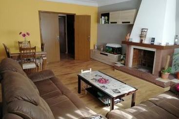 کلبه Casa De Pueblo