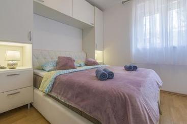 Apartment Cherry 2