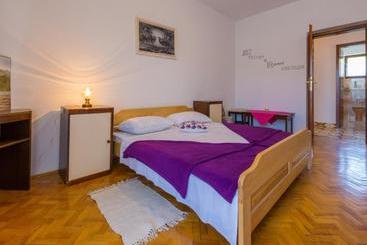 Apartments Ankica