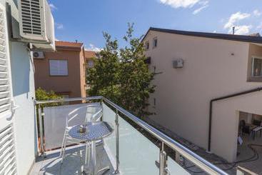 Apartments Frutis