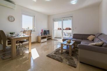 Apartments Chiara