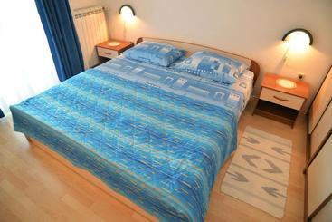 Apartments Divna