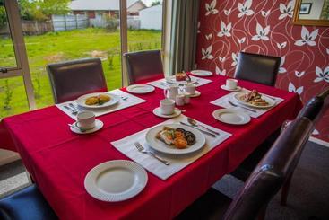 هتل Te Anau Lakefront B&b