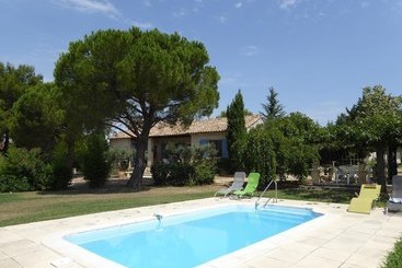 ペンション Mas Des Collines