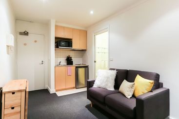 Willow, Carlton Studio Apartment