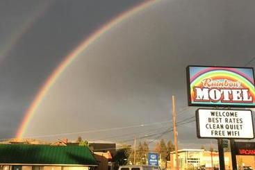 Rainbow Motel
