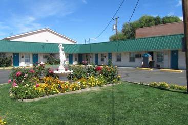 Rainbow Motel