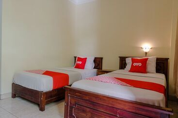 בית מלון כפרי Sarangan Permai By Oyo Rooms