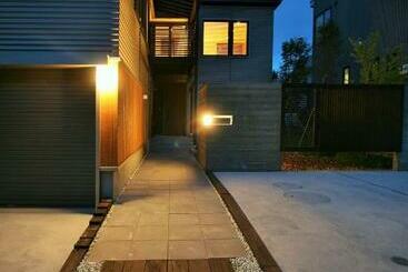 Shimogoryo House