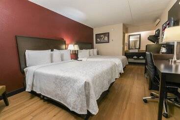 فندق Red Roof Inn Plus+ Wilmington   Newark