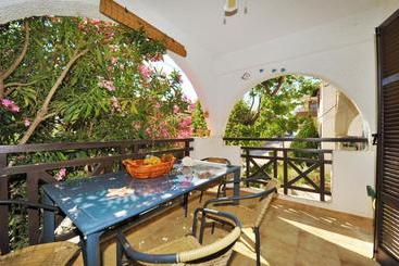 شقق خاصة سياحية Dafni Maisonette Nea Potidea