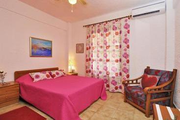 Dafni Maisonette Nea Potidea
