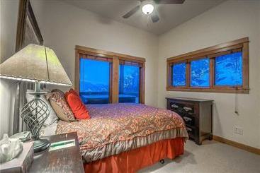 Soaring Eagle Chalet