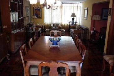 تختخواب و صبحانه Garden House Miraflores