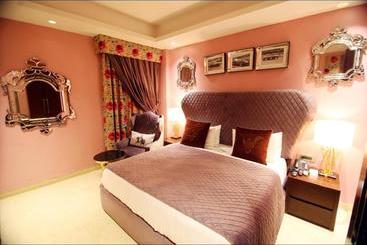 تختخواب و صبحانه The Ivy House