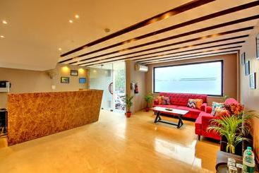 هتل Artisian Rooms